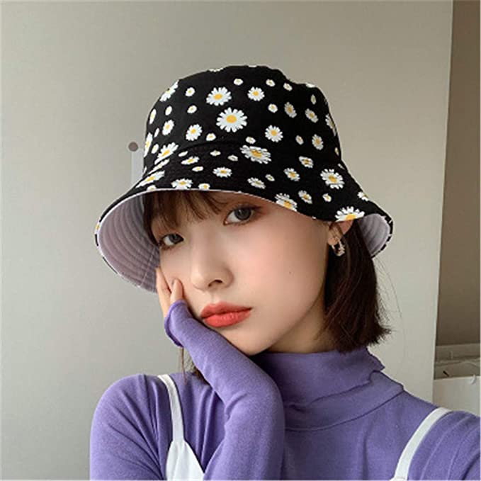 Fashion Daisies Print Bucket Hat,